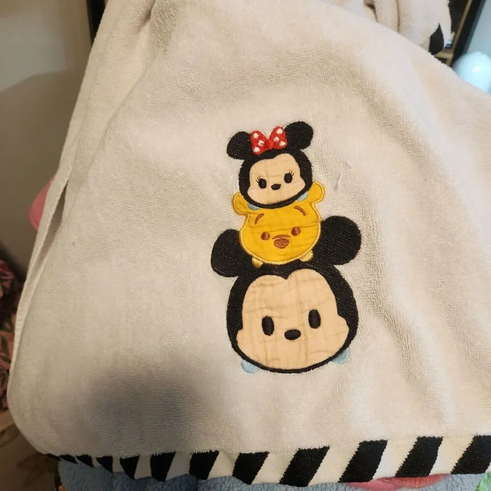 Disney Tsum Tsum Pooh Kids BATH Towel 46